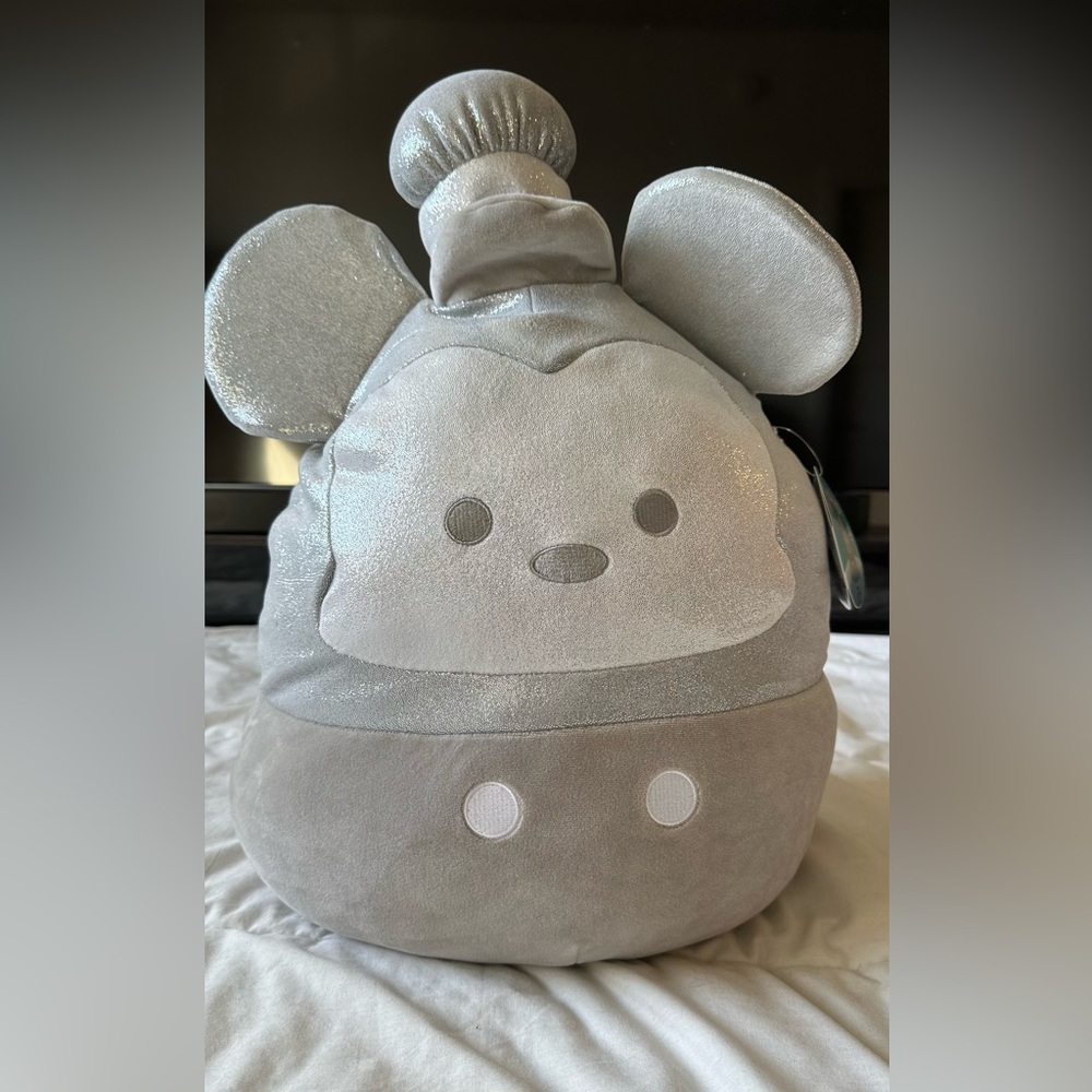 *RARE* Disney Silver Mickey Mouse (Steam Boat Willy) Squishmallow, 16 “